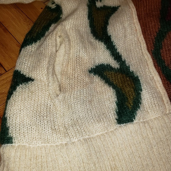 Button down Winter Sweater - Picture 5 of 5